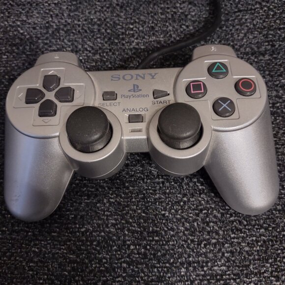 Ps2 Silver Dual Shock 2 controller - Picture 1 of 2